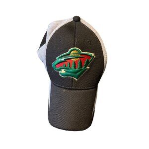 Reebok NHL Center Ice Collection Hat Minnesota Wild Logo Black & Grey S/M